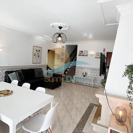 بيت للعطل Bea By Sunny Deluxe *