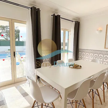 بيت للعطل Bea By Sunny Deluxe *